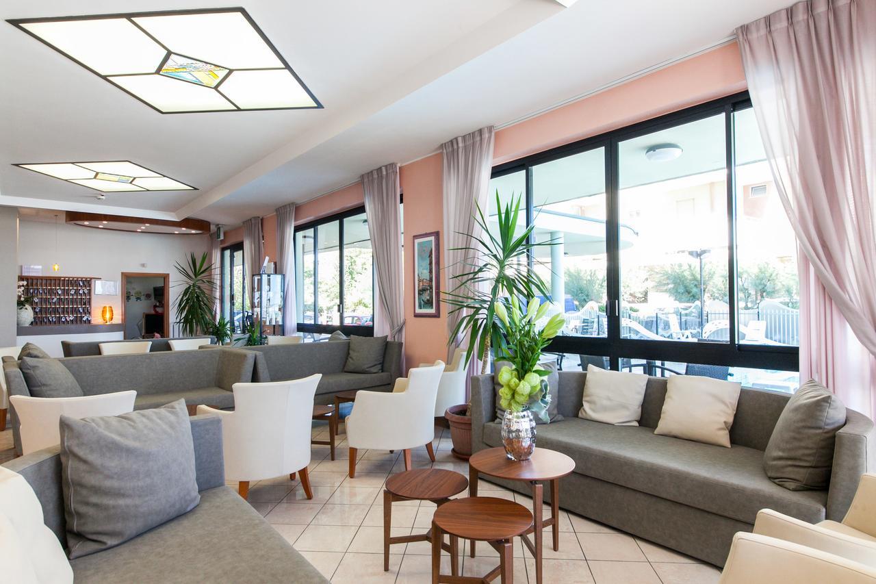 Hotel Universal Bellaria-Igea Marina Exterior photo
